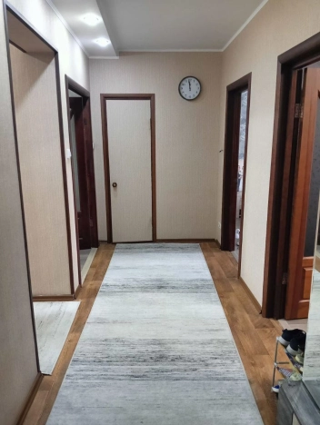 Купить трехкомнатную квартиру в Старом Осколе. Вариант № 8108799, 14, площадь -  квм, цена 5390000 рублей