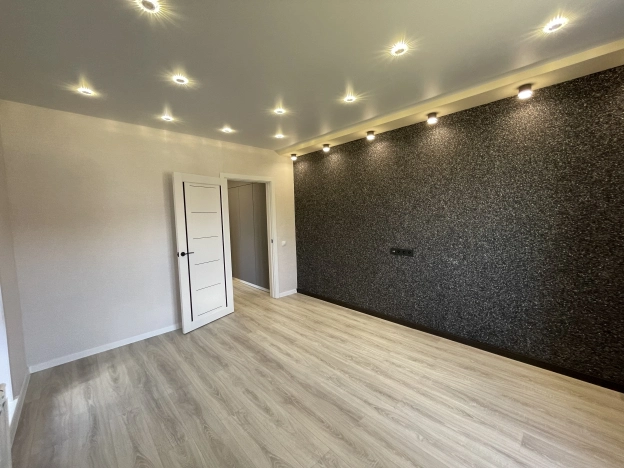 Купить квартиру на улице Лиственная в Коврове. Вариант № 2519, 3, площадь -  квм, цена 6490000 рублей