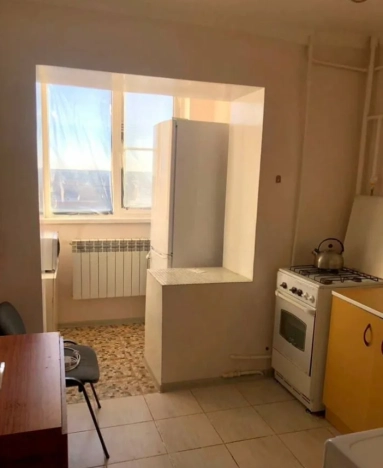 Купить однокомнатную квартиру на улице Обсерваторная в Ростовской области. Вариант № 3890238, 6, площадь -  квм, цена 3700000 рублей