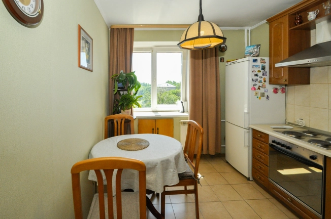 Купить трехкомнатную квартиру в районе Ленинский в Новосибирске. Вариант № 54252, 5, площадь -  квм, цена 8900000 рублей