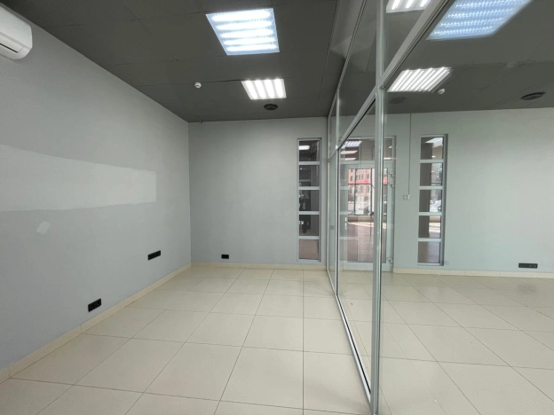 Снять коммерческую недвижимость в Новосибирске. Вариант № 4106278, 13, площадь - квм, цена 280000 рублей