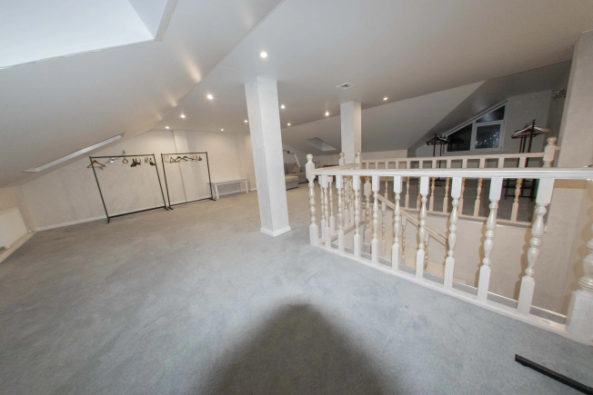 Купить таунхаус в Камешкове. Вариант № 7651033, 27, площадь - квм, цена 18400000 рублей