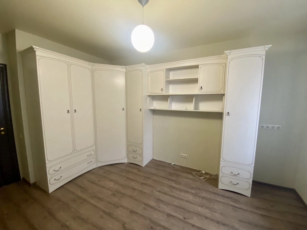 Купить трехкомнатную квартиру у метро Коммунарка в Москве. Вариант № 9891640, 11, площадь -  квм, цена 13700000 рублей