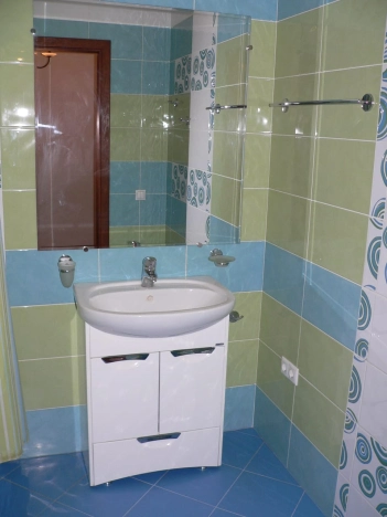 Купить двухкомнатную квартиру у метро площадь Карла Маркса в Новосибирске. Вариант № 2584, 17, площадь -  квм, цена 12000000 рублей