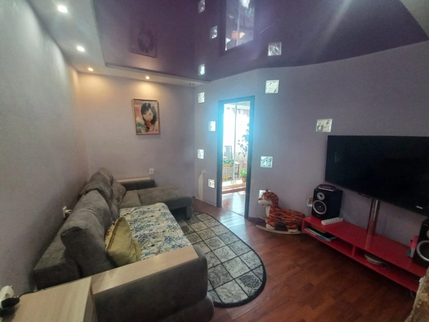 Купить двухкомнатную квартиру в Микрорайоне 15-й, Ангарск в Ангарске. Вариант № 56333, 0, площадь -  квм, цена 4800000 рублей