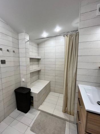 Купить квартиру на улице Лызина в Иркутске. Вариант № 37506, 23, площадь -  квм, цена 19000000 рублей