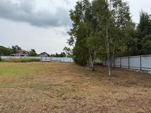 Купить земельный участок в Уссурийске. Вариант № 2461131, 3, площадь -  квм, цена 1700000 рублей