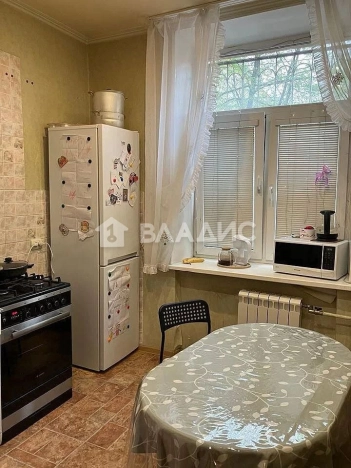 Купить квартиру на вторичке в Москве. Вариант № 20202, 13, площадь -  квм, цена 17000000 рублей