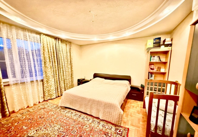 Купить квартиру на улице Коммунаров в Краснодаре. Вариант № 6178606, 5, площадь -  квм, цена 10800000 рублей