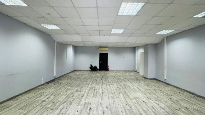 Снять коммерческую недвижимость в Новосибирске. Вариант № 5540996, 5, площадь - квм, цена 90000 рублей