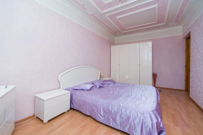 Купить квартиру на вторичке в районе Октябрьский в Рязани. Вариант № 4853477, 1, площадь -  квм, цена 4570000 рублей