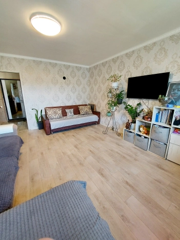 Купить однокомнатную квартиру в Октябрьском. Вариант № 43491, 5, площадь -  квм, цена 2170000 рублей