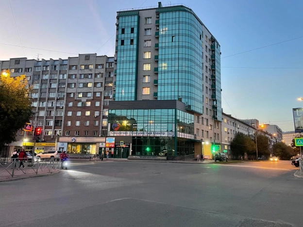 Снять коммерческую недвижимость в Новосибирске. Вариант № 5471818, 4, площадь - квм, цена 189000 рублей