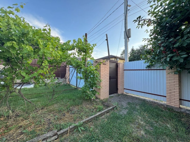 Купить дом в районе Первомайский в Ростове-на-Дону. Вариант № 55642, 16, площадь -  квм, цена 9900000 рублей