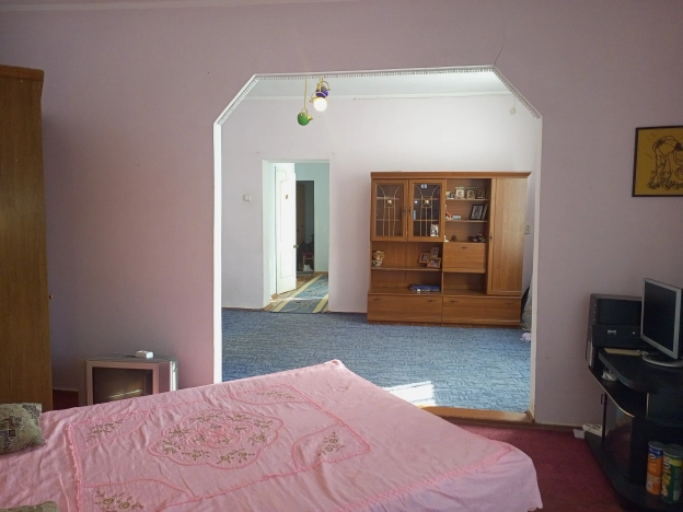 Купить двухкомнатную квартиру на улице Батумское шоссе в Краснодарском крае. Вариант № 5532, 8, площадь -  квм, цена 5800000 рублей