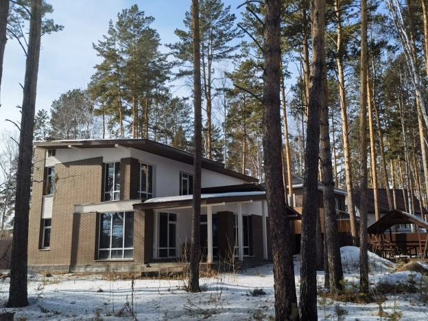 Купить дом на улице Административная в Иркутской области. Вариант № 8220482, 7, площадь -  квм, цена 21900000 рублей