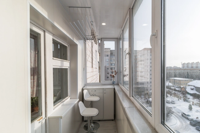 Купить четырехкомнатную квартиру в Омске. Вариант № 22023, 18, площадь -  квм, цена 11450000 рублей