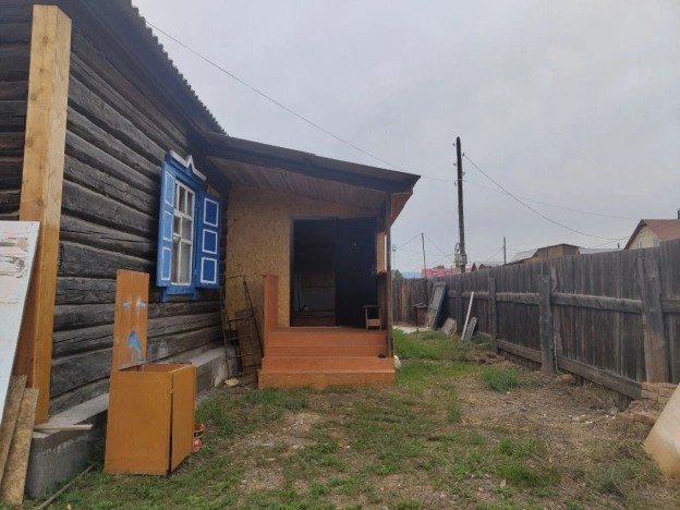 Купить дом в районе Советский в Улан-Удэ. Вариант № 2647864, 3, площадь -  квм, цена 4500000 рублей