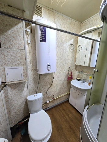 Купить двухкомнатную квартиру в Ярославской области. Вариант № 8895127, 8, площадь -  квм, цена 2100000 рублей