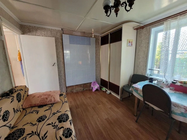 Купить дом на улице Совхозная в Тюменской области. Вариант № 2654793, 8, площадь -  квм, цена 2000000 рублей