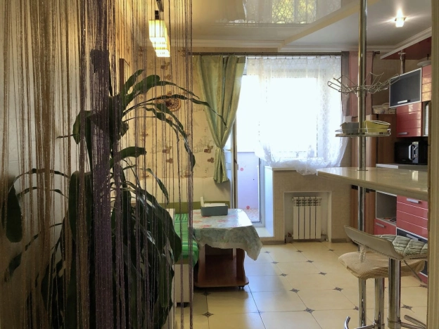 Купить однокомнатную квартиру в Омске. Вариант № 14967, 6, площадь -  квм, цена 4950000 рублей