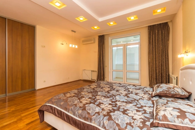 Купить квартиру на вторичке в Уфе. Вариант № 1329977, 7, площадь -  квм, цена 13300000 рублей