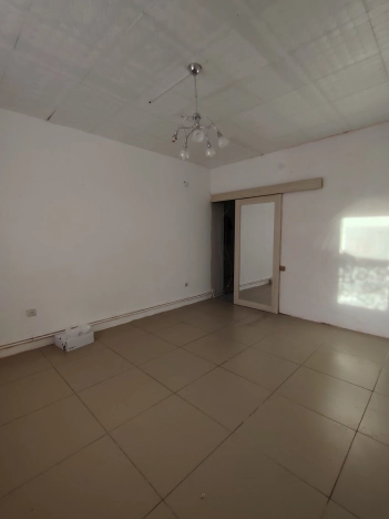 Купить двухкомнатную квартиру на улице Октябрьская в Улан-Удэ. Вариант № 11965, 7, площадь -  квм, цена 6300000 рублей