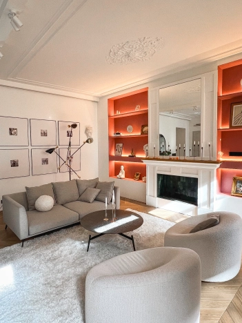 Купить трехкомнатную квартиру в районе Центральный в Санкт-Петербурге. Вариант № 10941, 6, площадь -  квм, цена 43000000 рублей