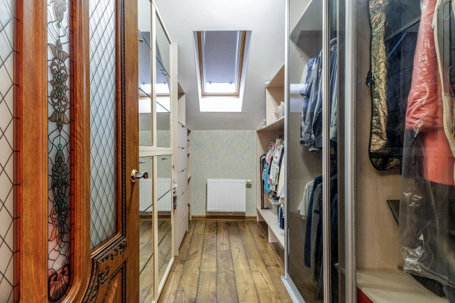 Купить дом в Калининграде. Вариант № 10243457, 25, площадь -  квм, цена 27500000 рублей