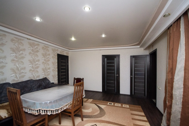 Купить дом в Балакове. Вариант № 10410017, 6, площадь -  квм, цена 4500000 рублей