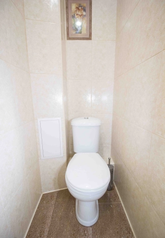 Купить трехкомнатную квартиру в Тюменской области. Вариант № 12479, 8, площадь -  квм, цена 5050000 рублей