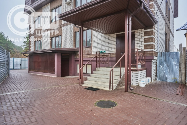 Снять коммерческую недвижимость в Воронеже. Вариант № 573, 3, площадь - квм, цена 150000 рублей