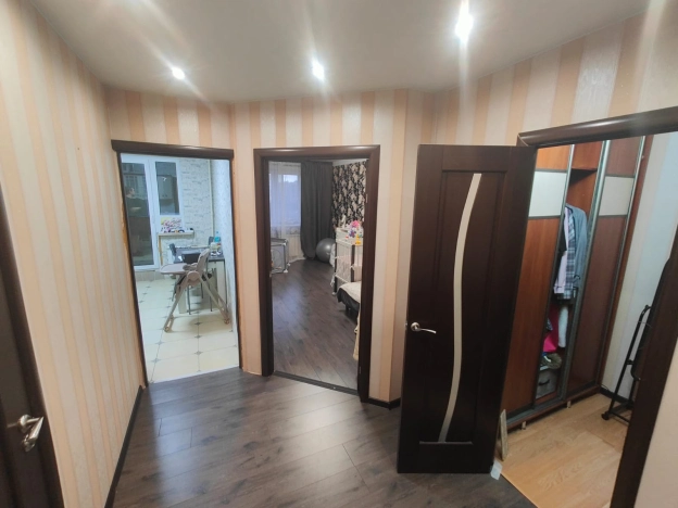 Купить однокомнатную квартиру на улице Шелепихинская набережная в Москве. Вариант № 2728096, 3, площадь -  квм, цена 5750000 рублей