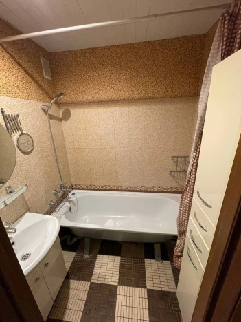 Купить двухкомнатную квартиру у метро Чкаловская в Москве. Вариант № 10769366, 14, площадь - квм, цена 8500000 рублей