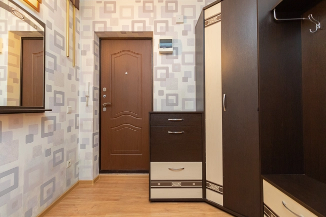 Купить трехкомнатную квартиру в Омске. Вариант № 3044, 13, площадь -  квм, цена 6050000 рублей