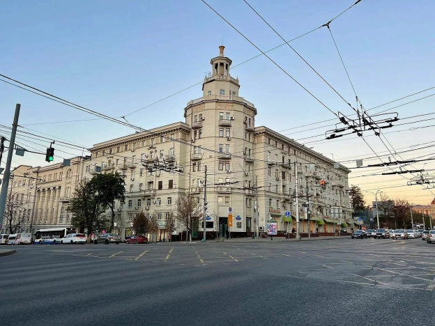 Купить однокомнатную квартиру в Ростовской области. Вариант № 9706184, 0, площадь -  квм, цена 8500000 рублей