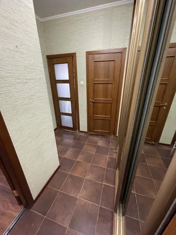 Купить квартиру на улице Выборная в Новосибирске. Вариант № 38103, 1, площадь -  квм, цена 6000000 рублей