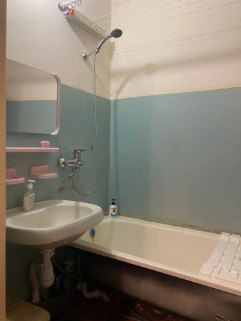 Купить однокомнатную квартиру в Ростовской области. Вариант № 9615861, 2, площадь -  квм, цена 4700000 рублей