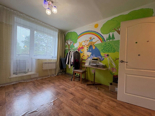 Купить трехкомнатную квартиру на улице Железнодорожная в Тюменской области. Вариант № 50956, 6, площадь -  квм, цена 4100000 рублей