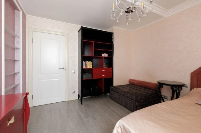 Купить квартиру в Москве. Вариант № 10067492, 28, площадь -  квм, цена 30800000 рублей