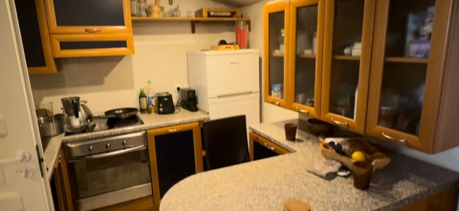 Купить квартиру на вторичке в Москве. Вариант № 9429, 7, площадь -  квм, цена 67000000 рублей