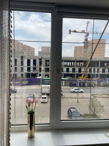 Купить однокомнатную квартиру на улице Героев-Разведчиков в Краснодаре. Вариант № 4164415, 3, площадь -  квм, цена 4650000 рублей