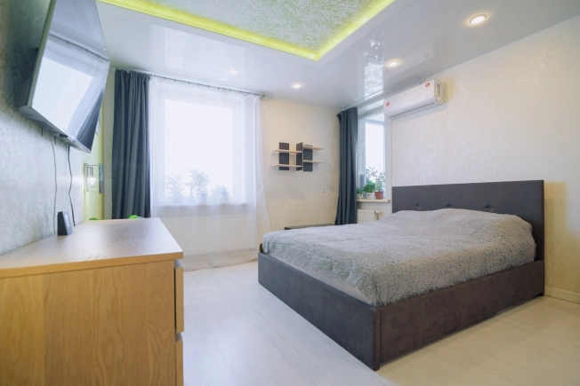 Купить двухкомнатную квартиру в Новосибирске. Вариант № 9491523, 7, площадь -  квм, цена 9500000 рублей