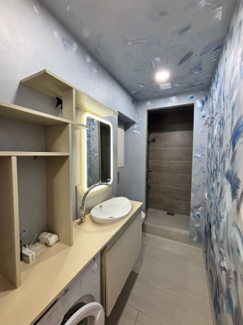 Купить двухкомнатную квартиру в Старом Осколе. Вариант № 6712039, 4, площадь -  квм, цена 3150000 рублей