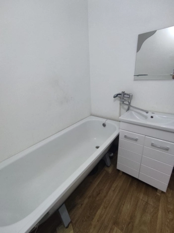 Купить однокомнатную квартиру на улице Карла Маркса в Стерлитамаке. Вариант № 58246, 5, площадь -  квм, цена 3299000 рублей