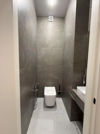 Купить квартиру в Москве. Вариант № 10009158, 4, площадь -  квм, цена 37970000 рублей