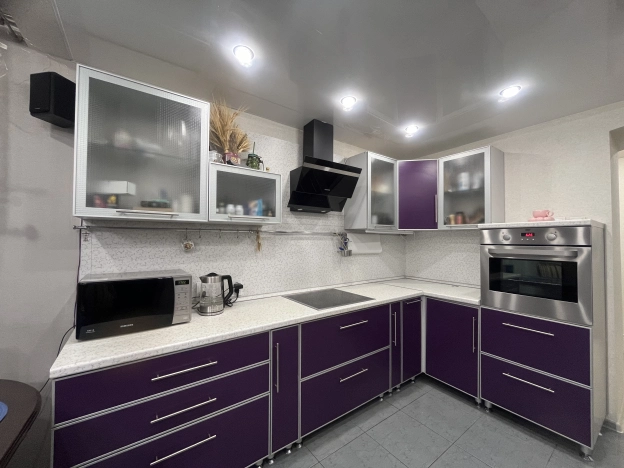 Купить трехкомнатную квартиру в Сыктывкаре. Вариант № 10253516, 0, площадь -  квм, цена 8999000 рублей