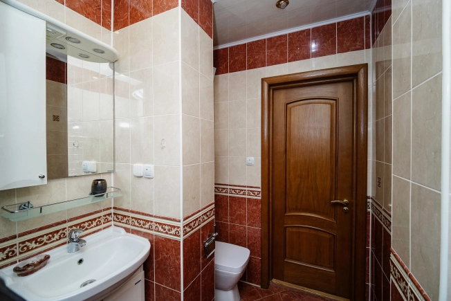 Купить квартиру в Омске. Вариант № 10199638, 21, площадь -  квм, цена 8365000 рублей