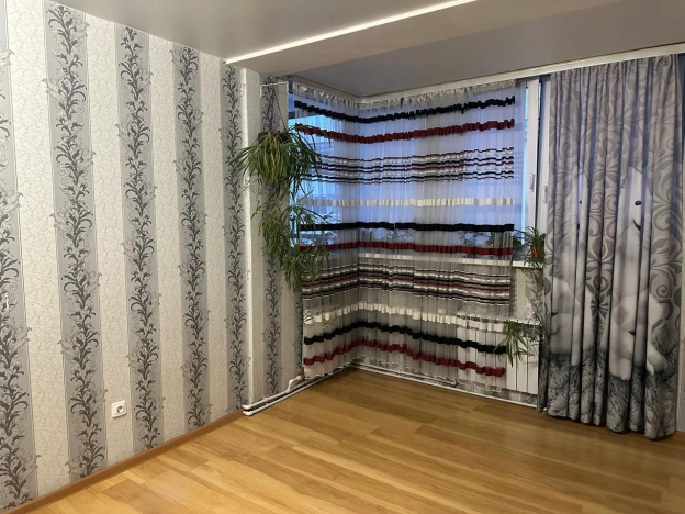 Купить квартиру на улице Горького в Иркутске. Вариант № 8901059, 7, площадь -  квм, цена 5300000 рублей