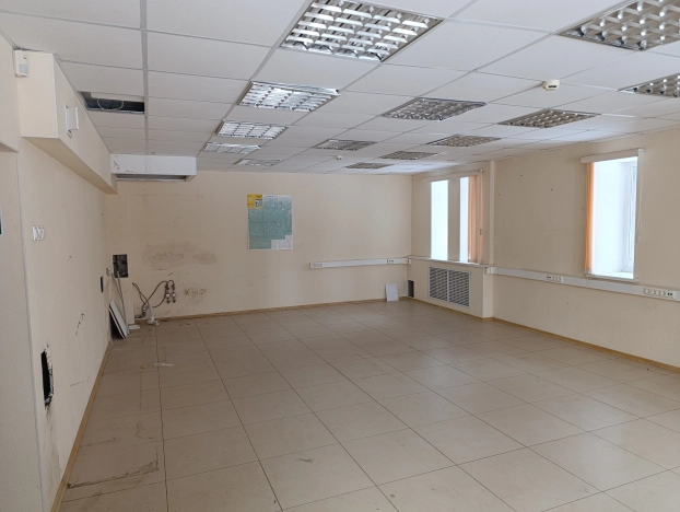 Купить коммерческую недвижимость свободного назначения в Сыктывкаре. Вариант № 26242, 7, площадь -  квм, цена 4500000 рублей